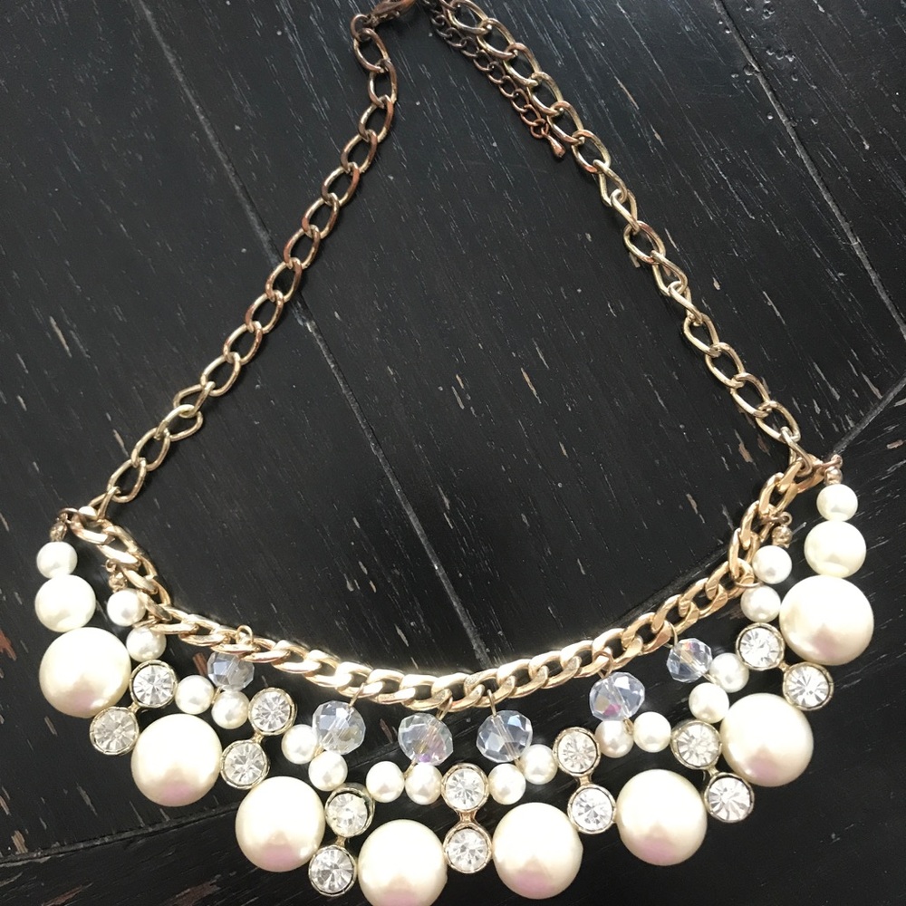 Statement necklace